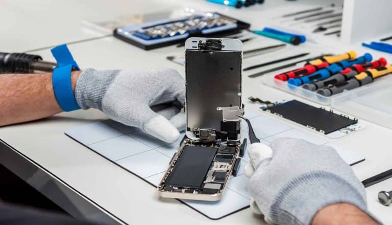 Comment réparer son iPhone en panne?