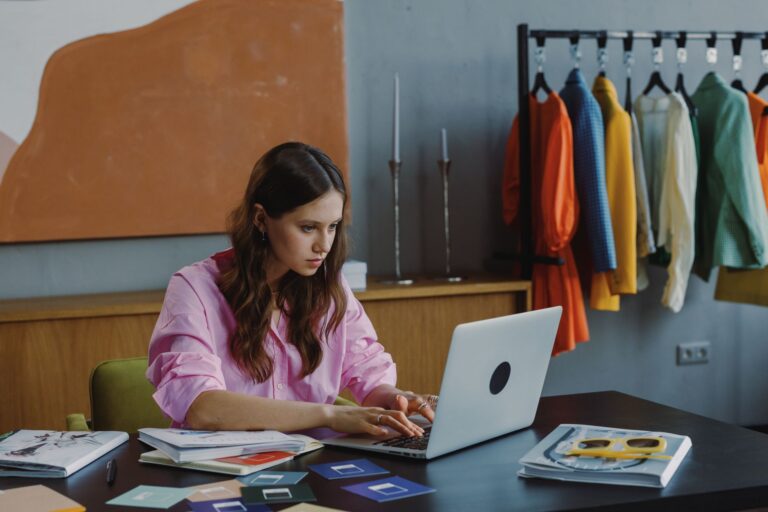 Qu&rsquo;est-ce qu&rsquo;une web agency et comment peut-elle vous aider ?