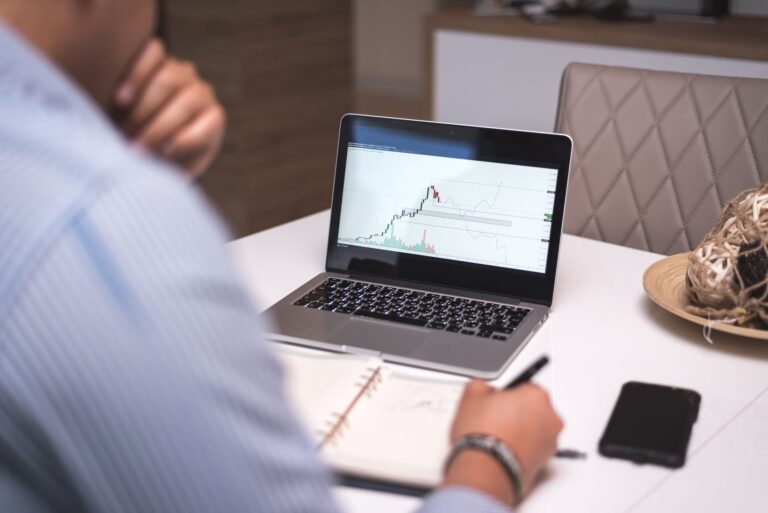 Quelles sont les clés d&rsquo;une stratégie efficace de marketing de recherche ?