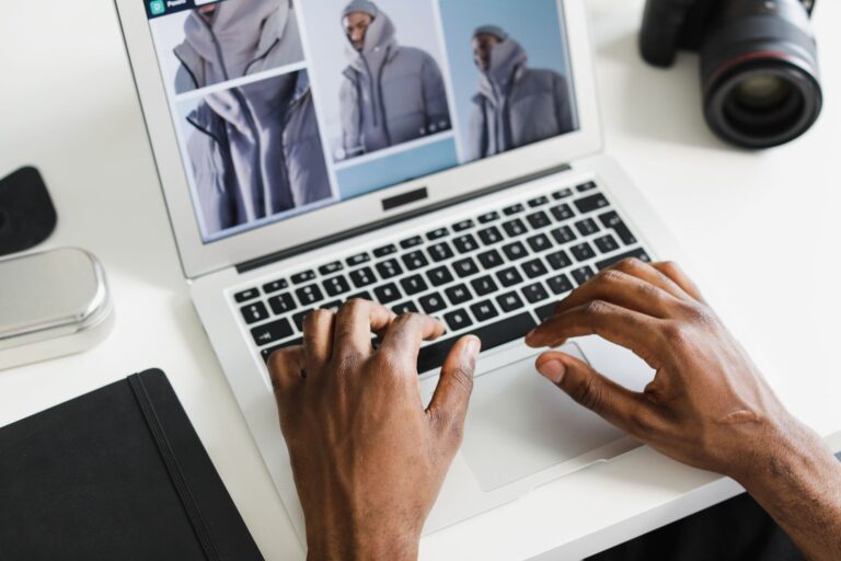 Quelles sont les étapes essentielles pour le développement d&rsquo;un site web interactif ?